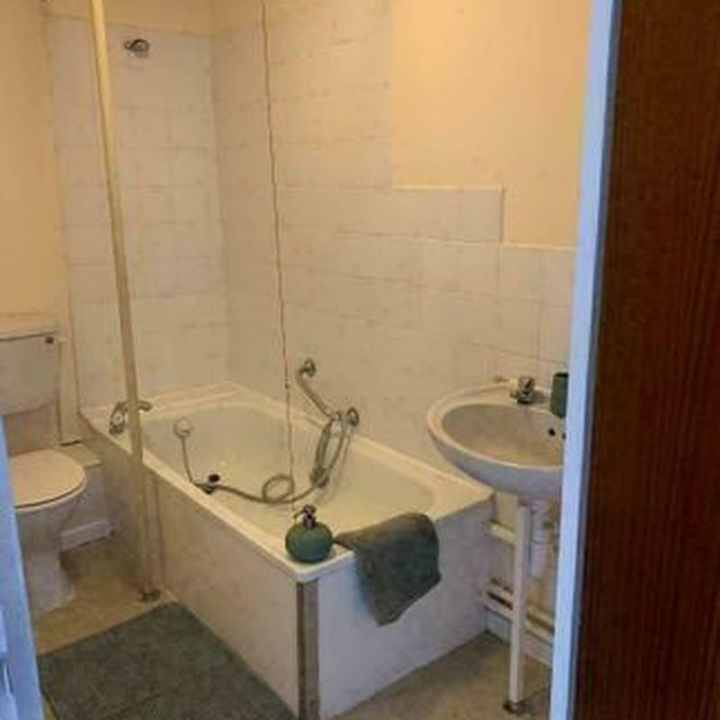 Flat to rent in Leech Street, Newcastle-Under-Lyme ST5 Whitmore