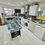 Rent 8 bedroom flat in Birmingham