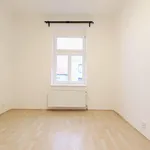 Rent 3 bedroom apartment in Praha 4