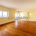 Rent 3 bedroom apartment of 213 m² in Cidade da Maia