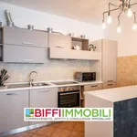 Affitto 2 camera appartamento di 74 m² in Annone di Brianza