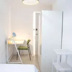 Rent a room of 56 m² in madrid