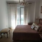 Rent 4 bedroom apartment of 226 m² in valencia