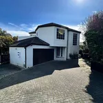 Rent 4 bedroom house in Auckland