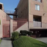 Rent 2 bedroom apartment of 83 m² in Los Angeles