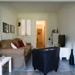 Rent 1 bedroom apartment of 60 m² in barcelona