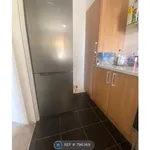 Rent 3 bedroom flat in South West England