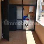 Affitto 3 camera appartamento di 100 m² in Reggio Calabria