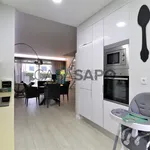 Rent 3 bedroom house of 161 m² in Torres Vedras