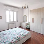 Rent 4 bedroom apartment of 57 m² in Genoa