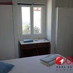 Rent 4 bedroom house of 175 m² in Πάρος