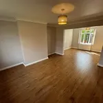 Rent 4 bedroom flat in Yorkshire And The Humber