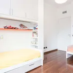 Rent 4 bedroom apartment of 120 m² in Milan