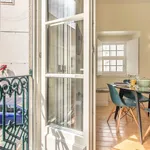 Rent 2 bedroom apartment of 85 m² in Lisbon