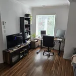 Rent 3 bedroom apartment in Sherbrooke