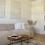 Rent 1 bedroom apartment of 840 m² in Dusseldorf