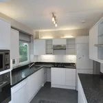 Rent 5 bedroom house in Mole Valley