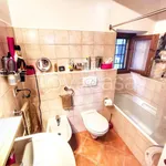 Rent 3 bedroom house of 90 m² in Trezzone