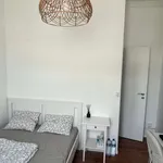 Rent a room in lisbon