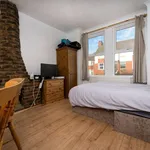 Rent 6 bedroom house in South East England