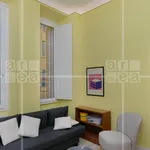 Rent 1 bedroom apartment of 60 m² in Roma