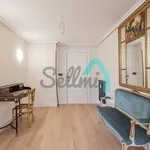 Rent 3 bedroom apartment of 180 m² in Oviedo