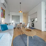 Rent 2 bedroom apartment of 52 m² in Porto