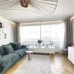 Rent 1 bedroom apartment of 54 m² in Paris