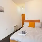 Rent 5 bedroom apartment in Leicester