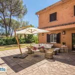 Rent 6 bedroom house of 550 m² in Rome