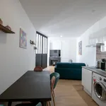 Appartement de 310 m² avec 1 chambre(s) en location à Lyon