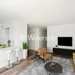 Rent 2 bedroom apartment of 875 m² in Manhattan