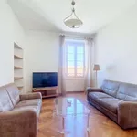 Appartement de 64 m² avec 3 chambre(s) en location à Ajaccio