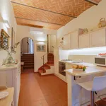 Rent 2 bedroom apartment of 50 m² in Cortona