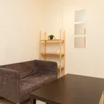 Rent a room of 88 m² in madrid