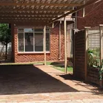 Rent 2 bedroom house of 80 m² in Pretoria