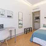 Rent 4 bedroom apartment in lisbon