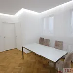 Pronajměte si 4 ložnic/e byt o rozloze 142 m² v Prague