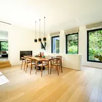 Maison de 627 m² avec 6 chambre(s) en location à Uccle