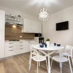 Rent a room of 150 m² in milan