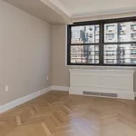 Rent 3 bedroom apartment of 1325 m² in Manhattan