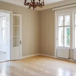 Rent 7 bedroom house of 328 m² in Budapest