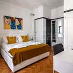 Rent 1 bedroom apartment of 60 m² in Milano