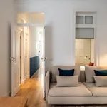 Rent 2 bedroom apartment of 753 m² in Lisbon