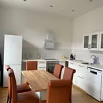 Miete 4 Schlafzimmer wohnung von 165 m² in Leipzig