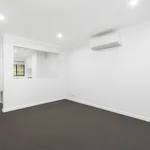 Rent 2 bedroom house in Essendon West