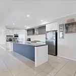 Rent 4 bedroom house in Bushland Beach