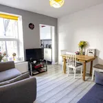 Rent 3 bedroom flat in West Midlands