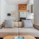 Rent 1 bedroom apartment of 51 m² in lisbon