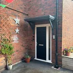 Flat to rent in Market Street, Stourbridge DY8